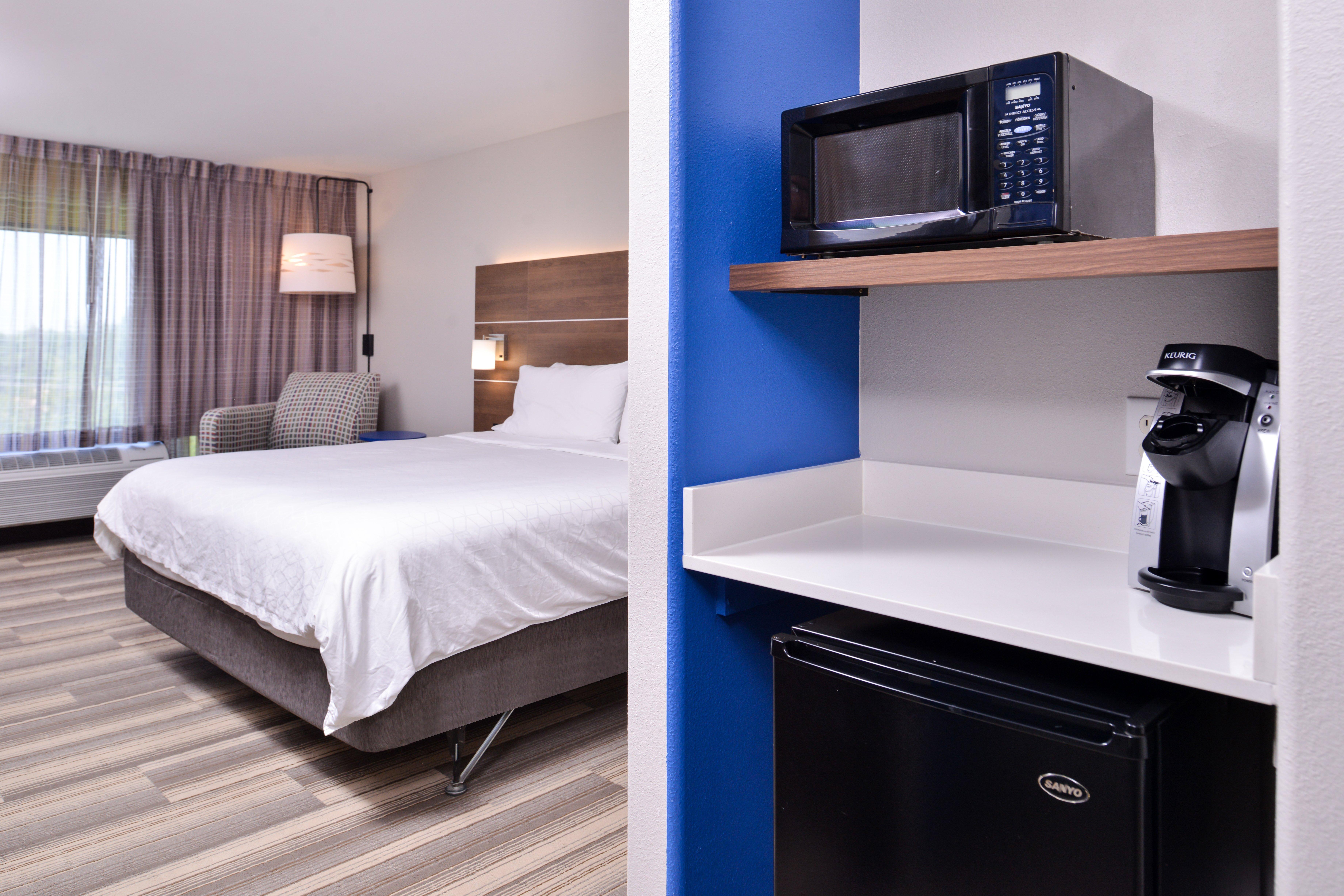 Holiday Inn Express Hotel & Suites Elgin By Ihg Exterior foto