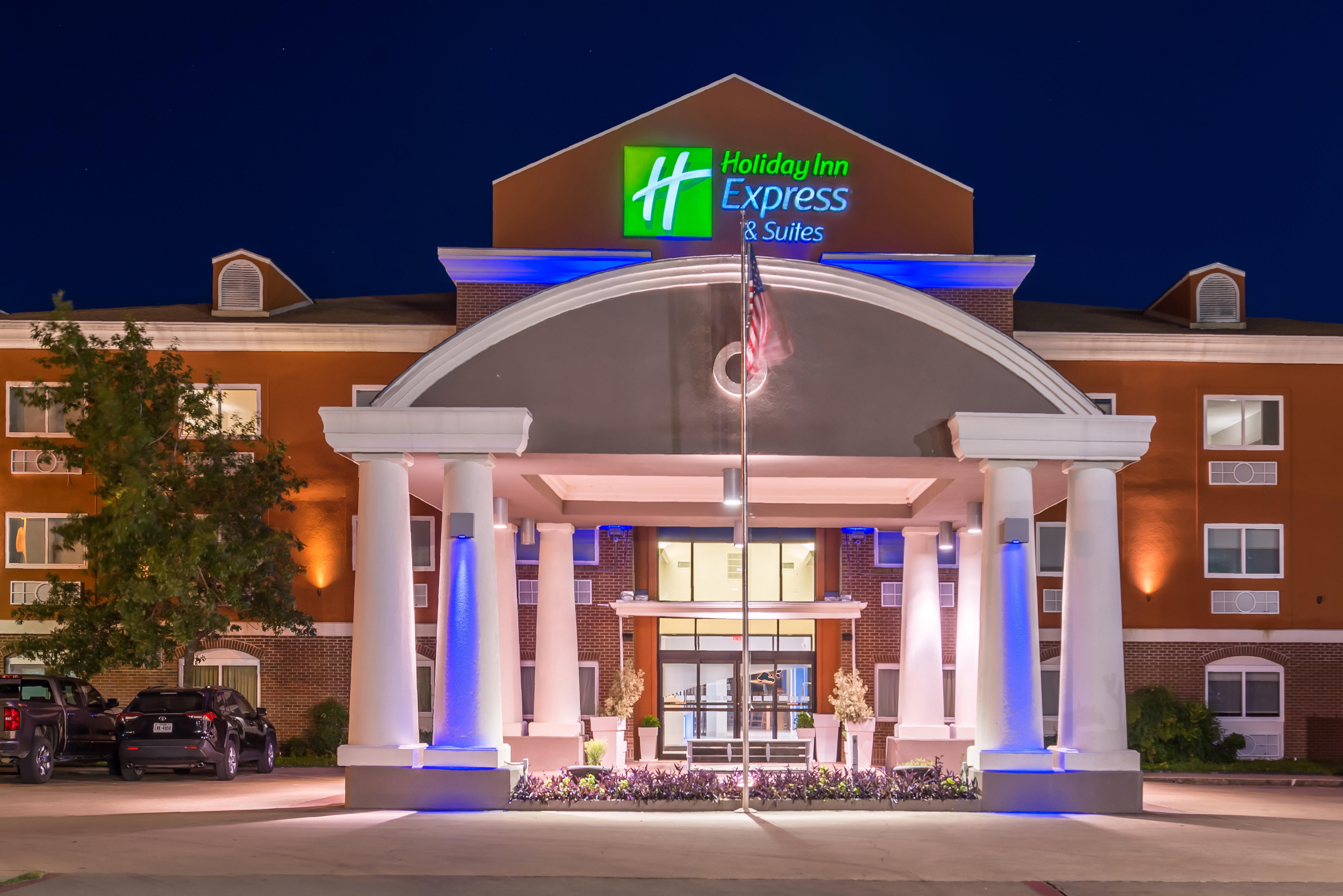 Holiday Inn Express Hotel & Suites Elgin By Ihg Exterior foto
