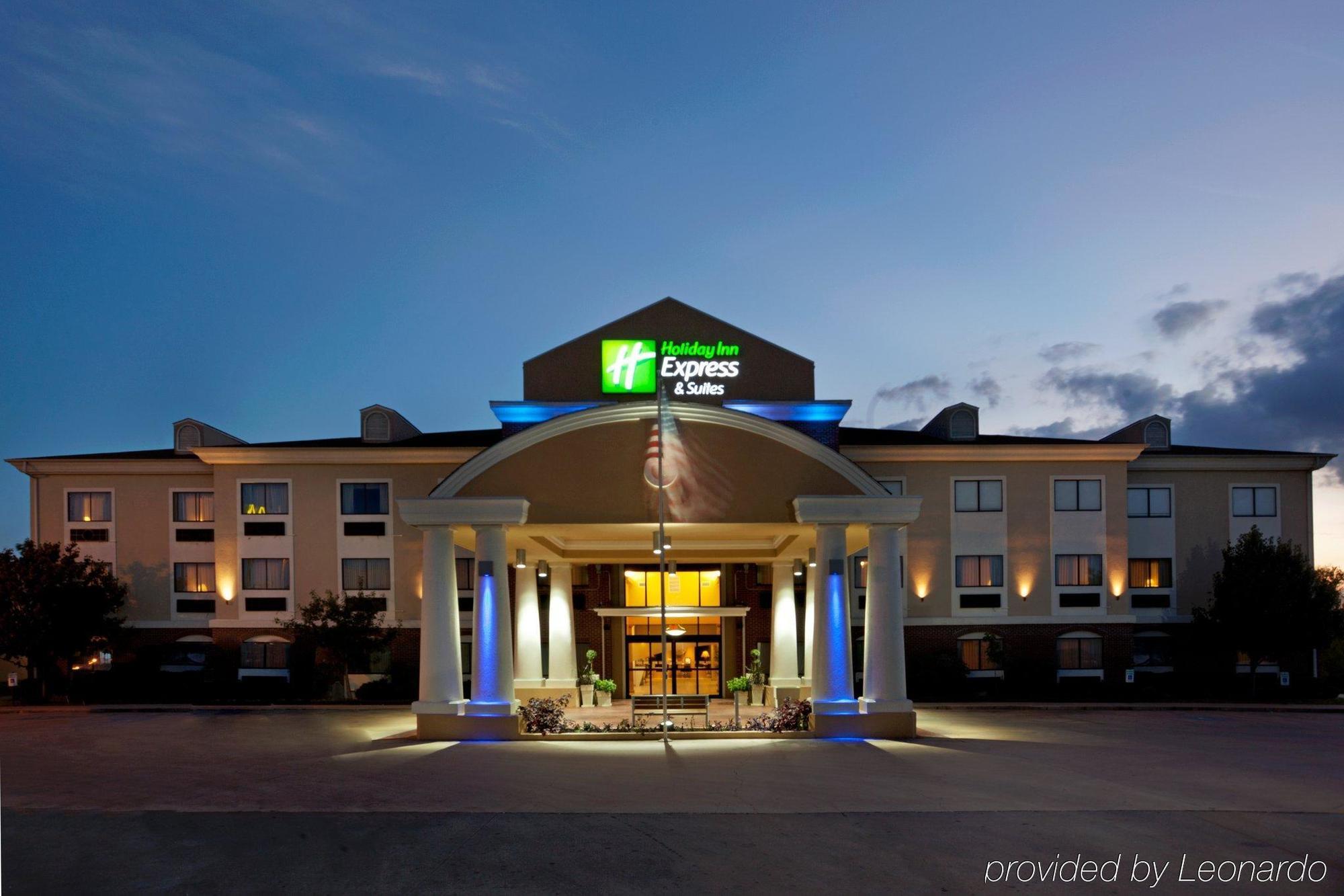 Holiday Inn Express Hotel & Suites Elgin By Ihg Exterior foto
