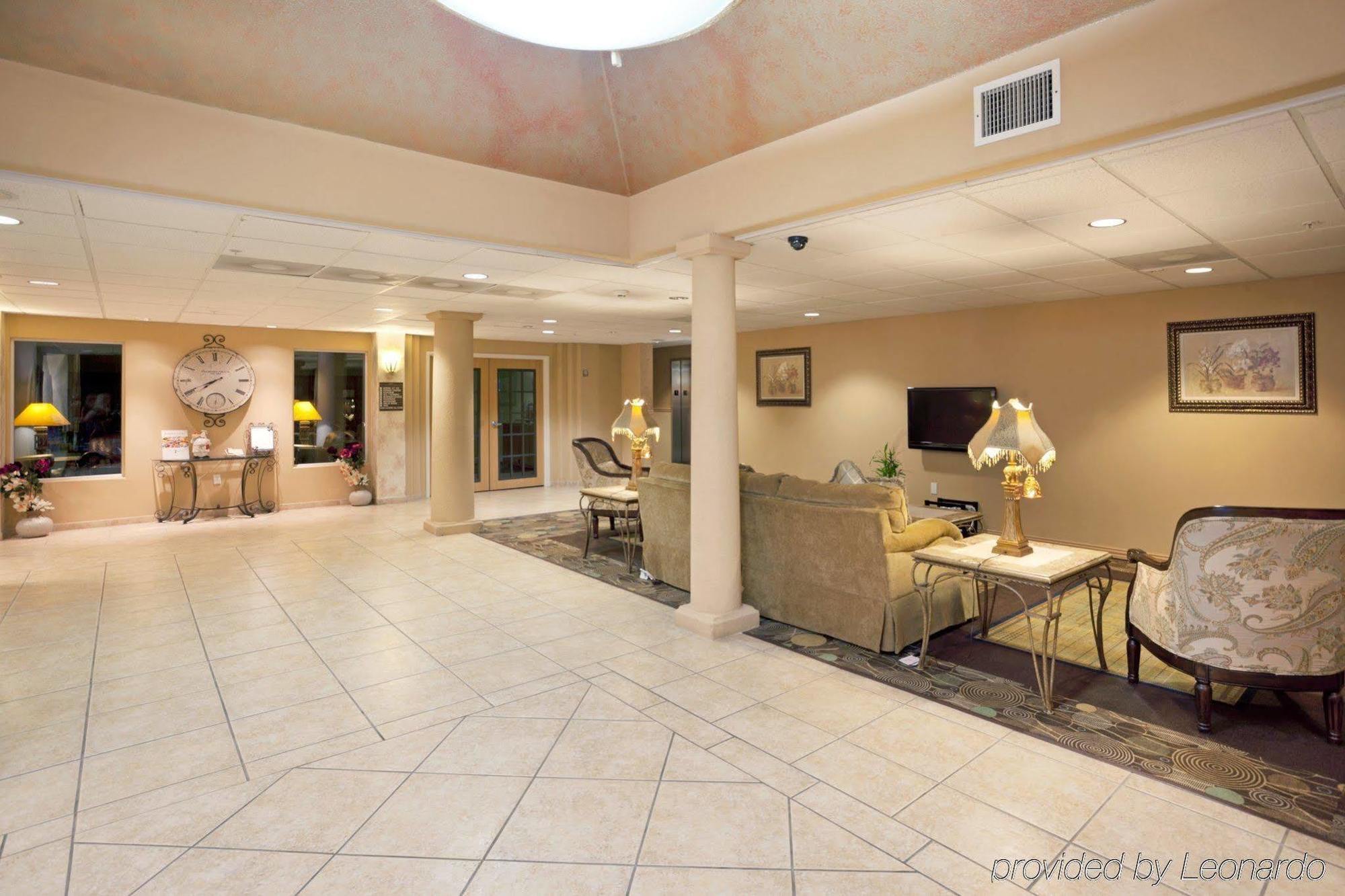 Holiday Inn Express Hotel & Suites Elgin By Ihg Interior foto